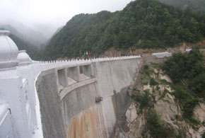 平顶山水库大坝堵漏